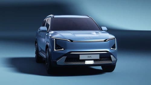 2024 Kia EV5 Electric SUV Production Version Breaks Cover!