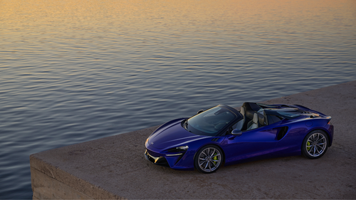 The New McLaren Artura Spider | The Lightest Drop-Top Ever?