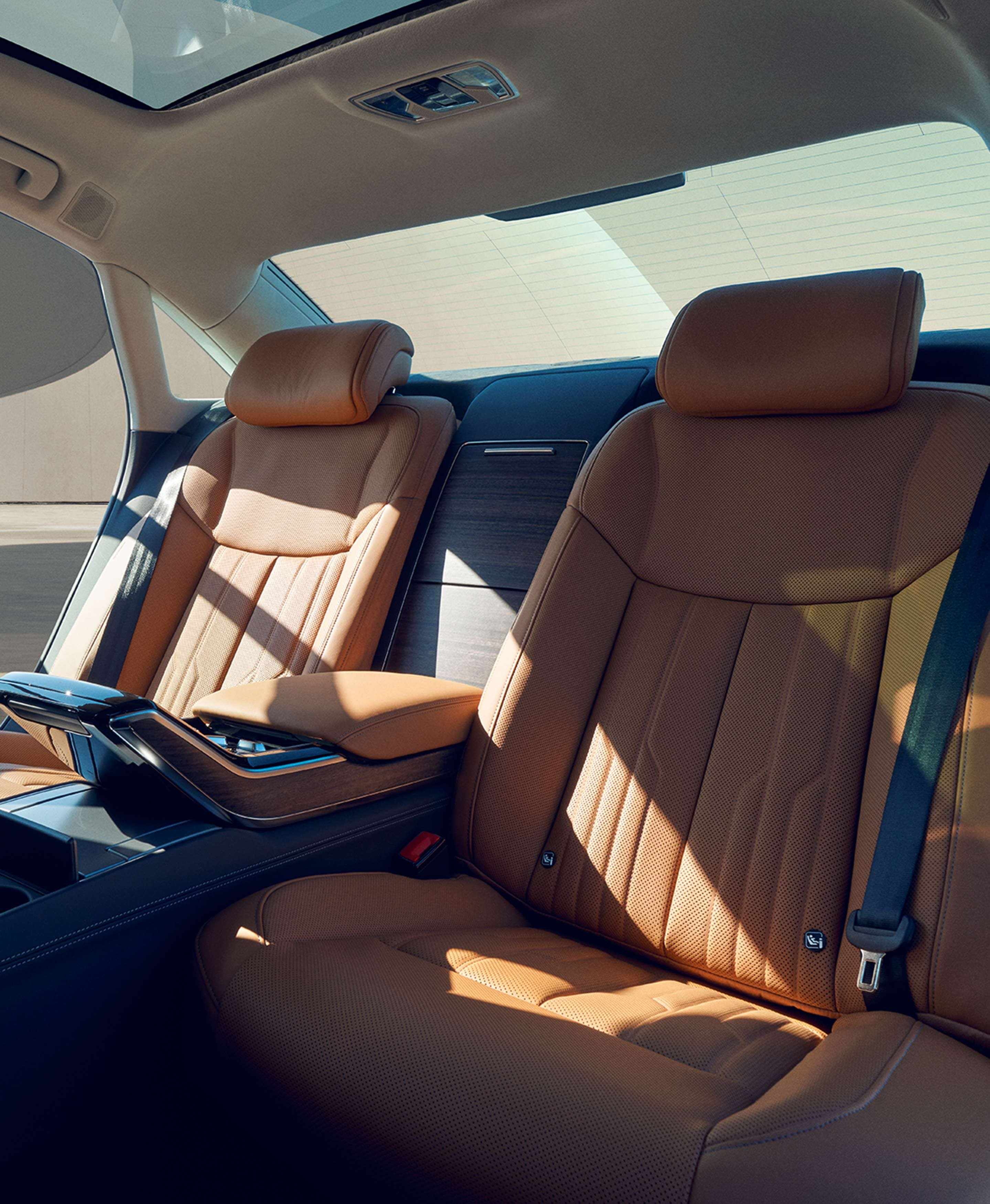 Vehicle gallery image 10
