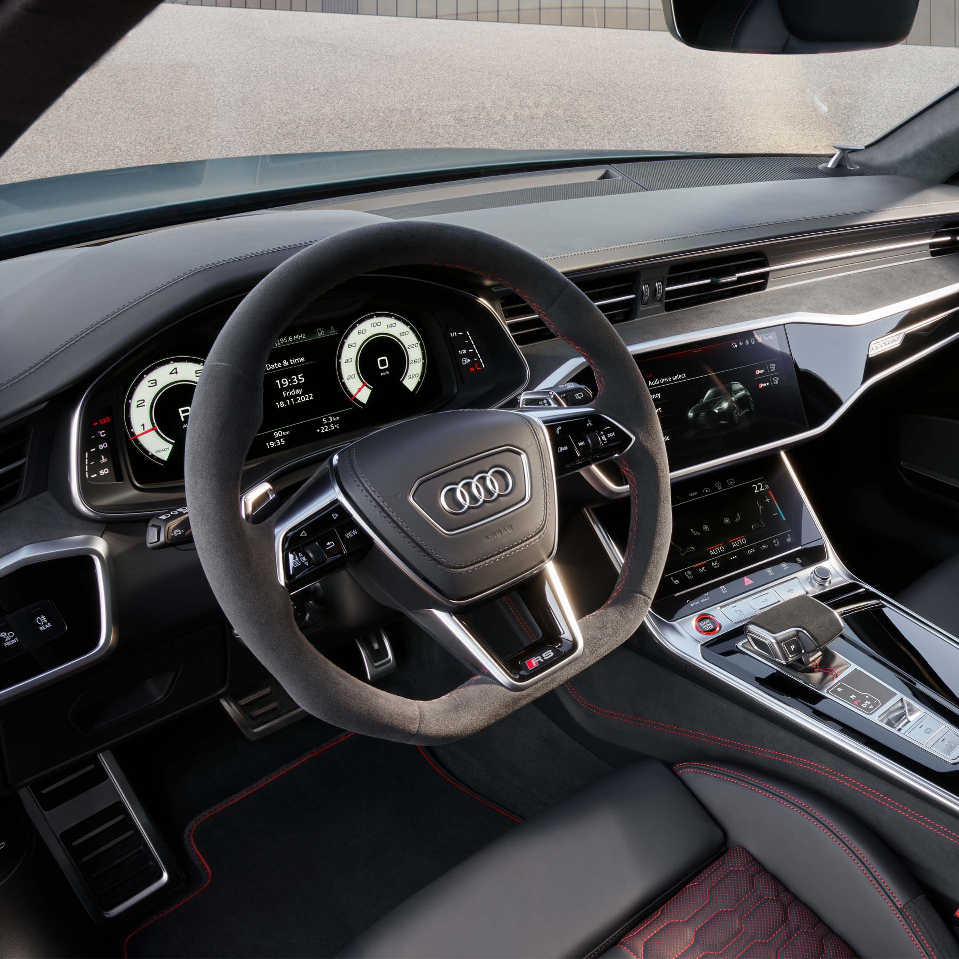 2024 Audi RS 6 Avant Performance 4.0L TFSI V8 Quattro (600 HP) — photo 10