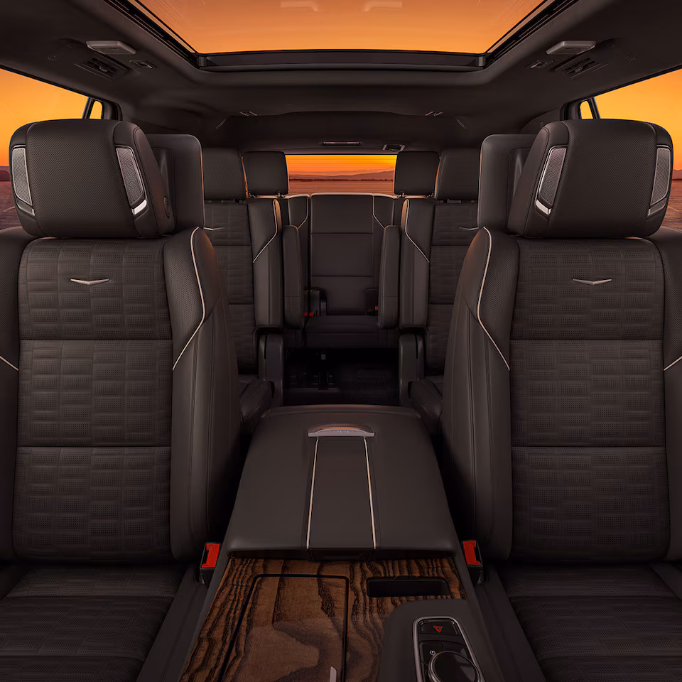 2024 Cadillac Escalade 6.2L V Series — photo 19