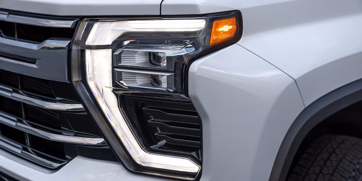 Vehicle gallery image 2
