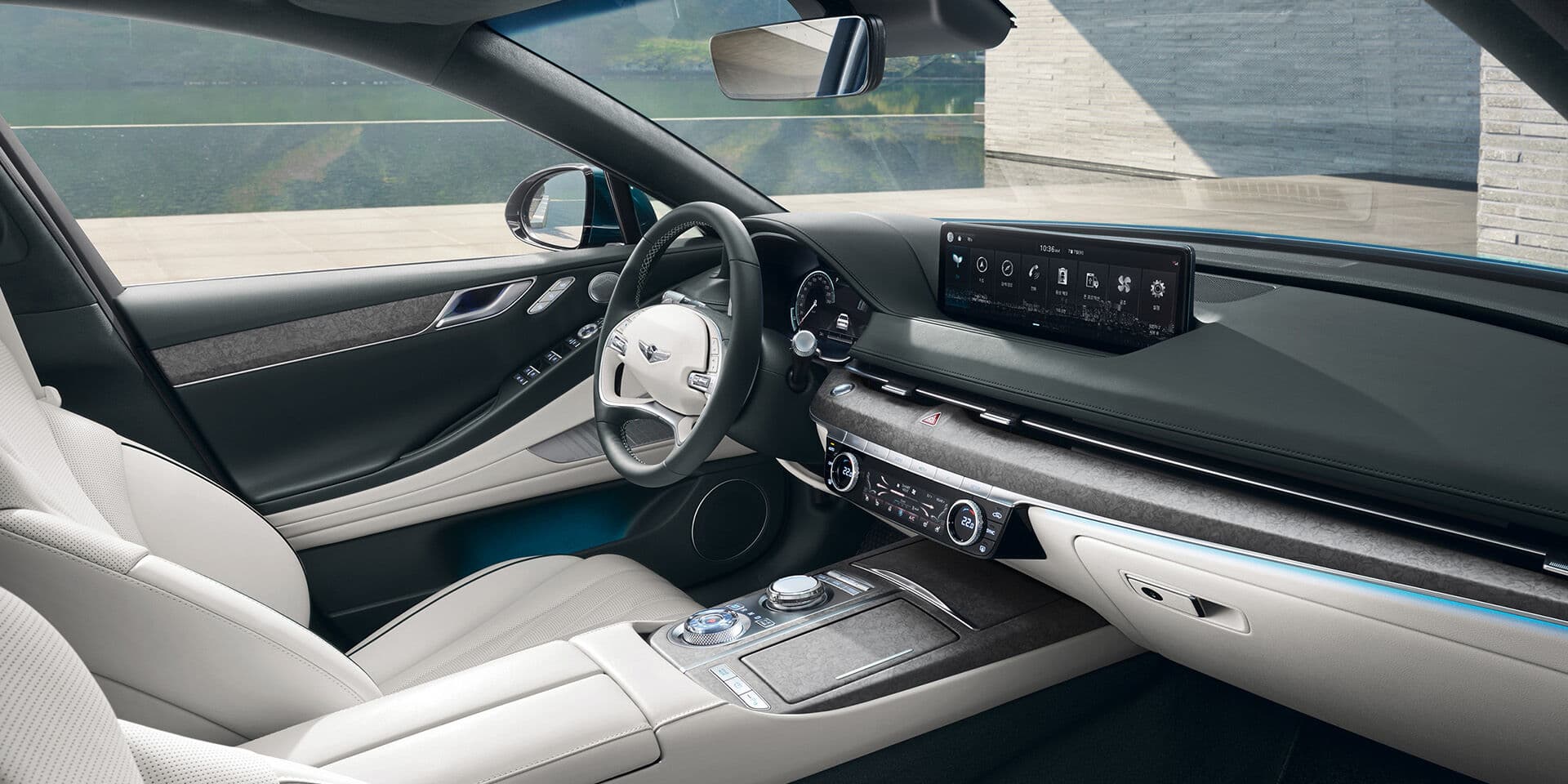 Vehicle gallery image 7