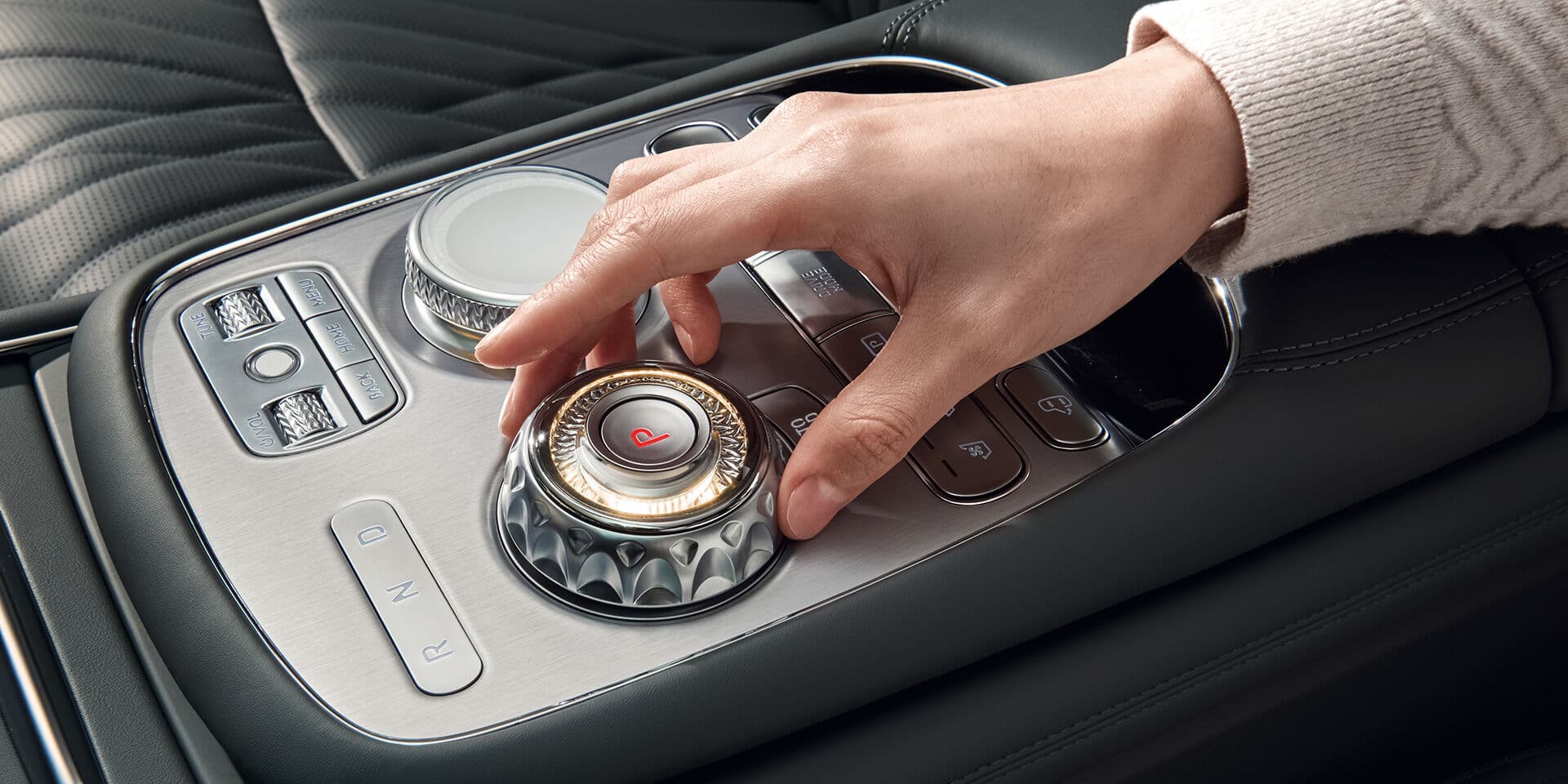 Vehicle gallery image 12