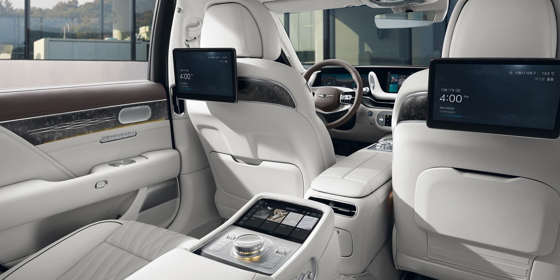 Vehicle gallery image 8