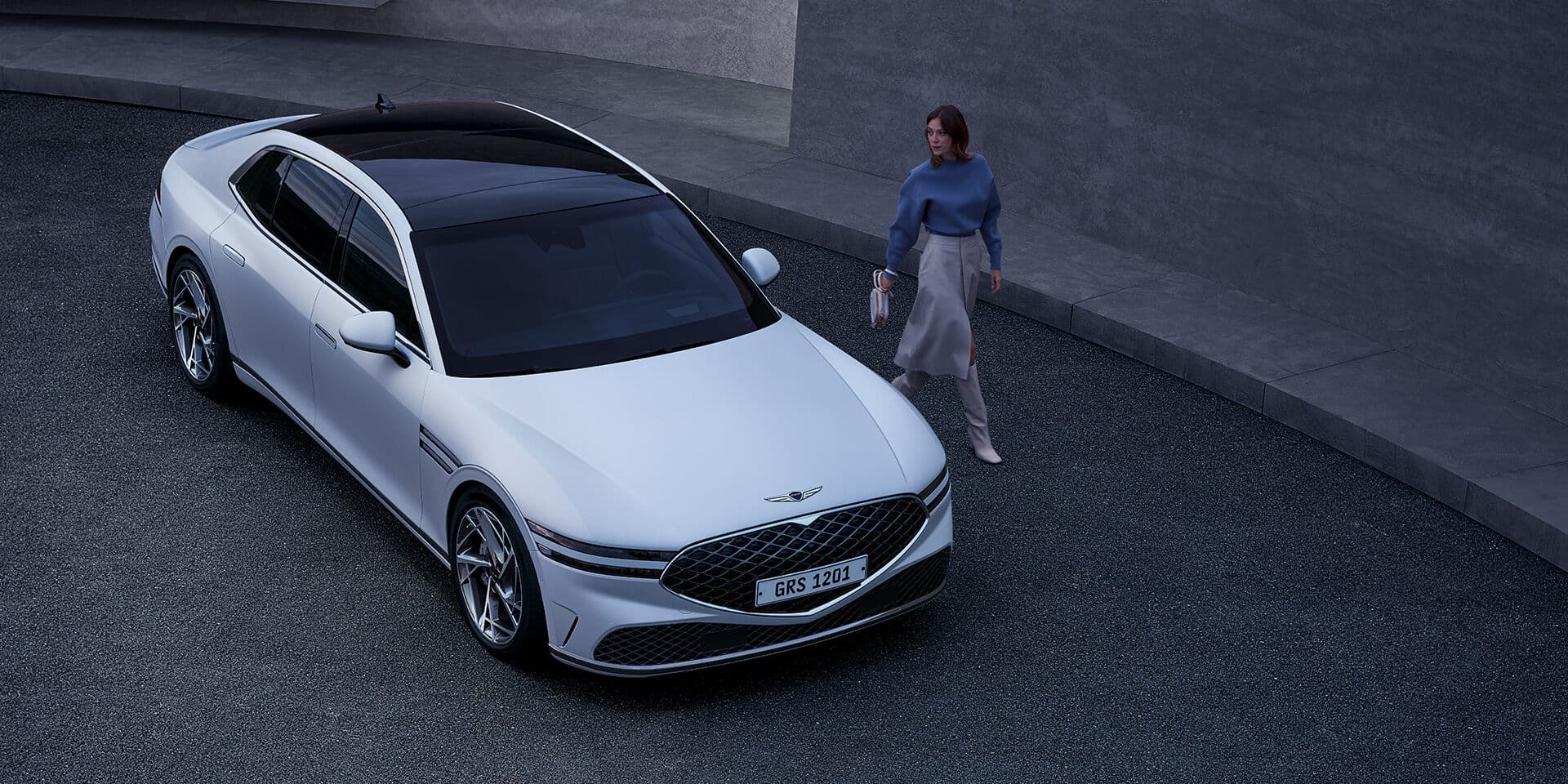 Vehicle gallery image 3