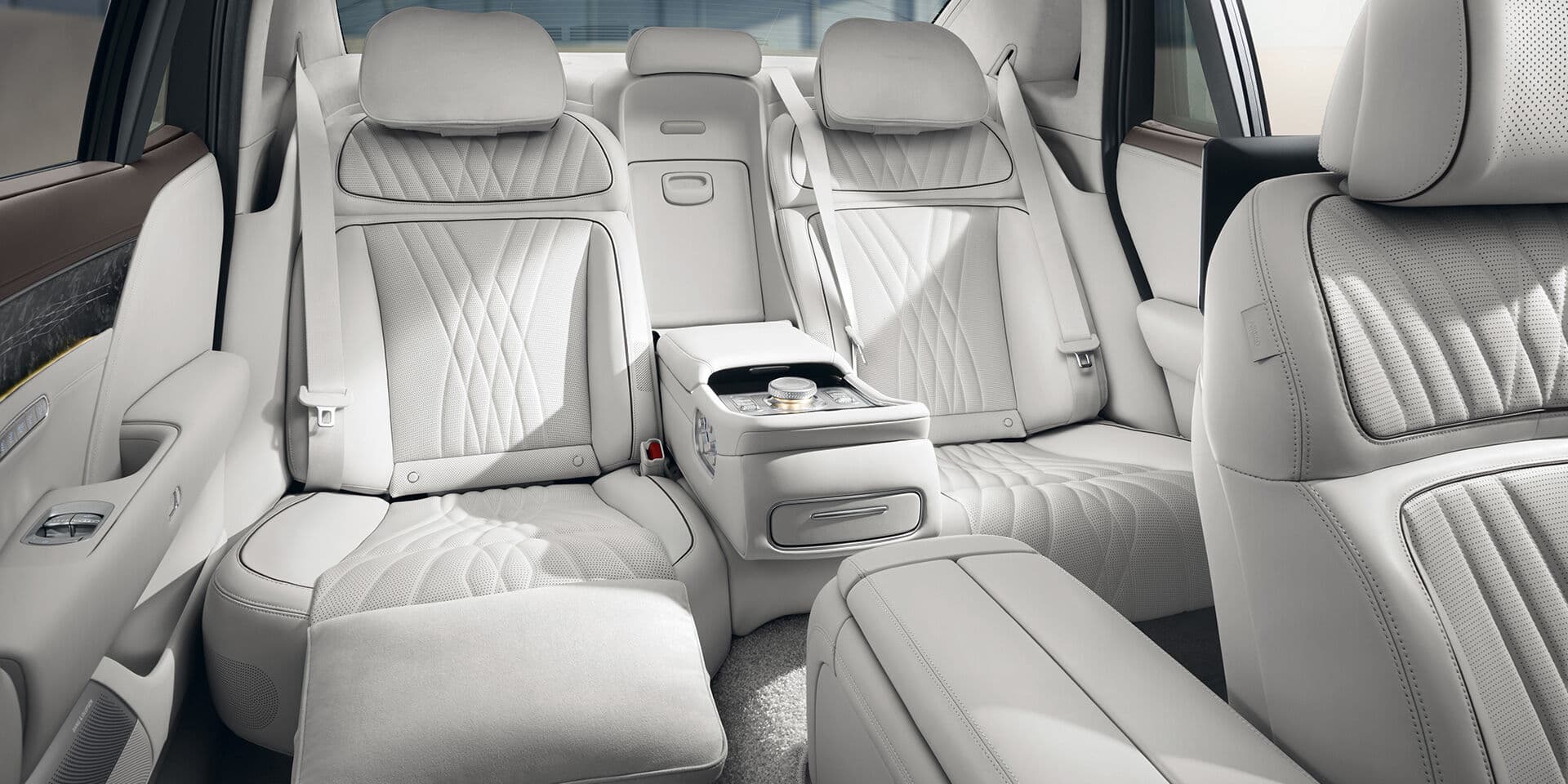 Vehicle gallery image 9