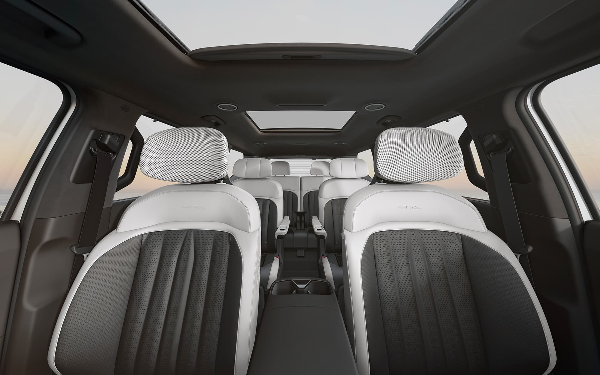 Vehicle gallery image 14