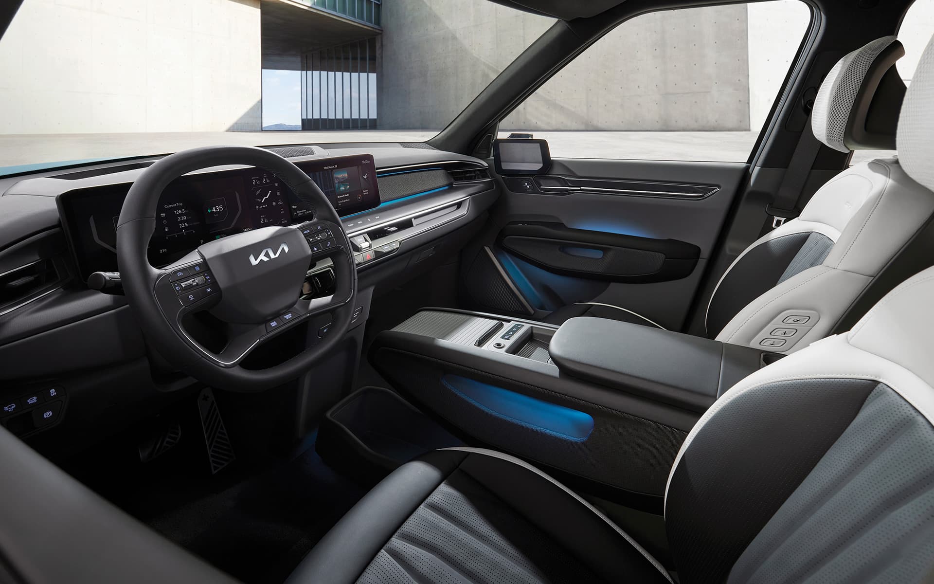 Vehicle gallery image 11