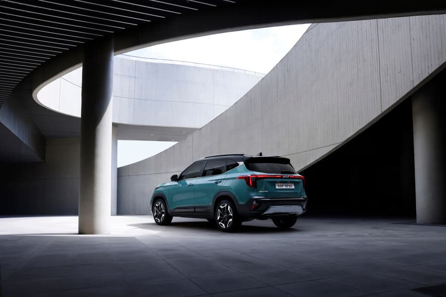 2025 Kia Seltos 1.5L GT-Line — photo 10