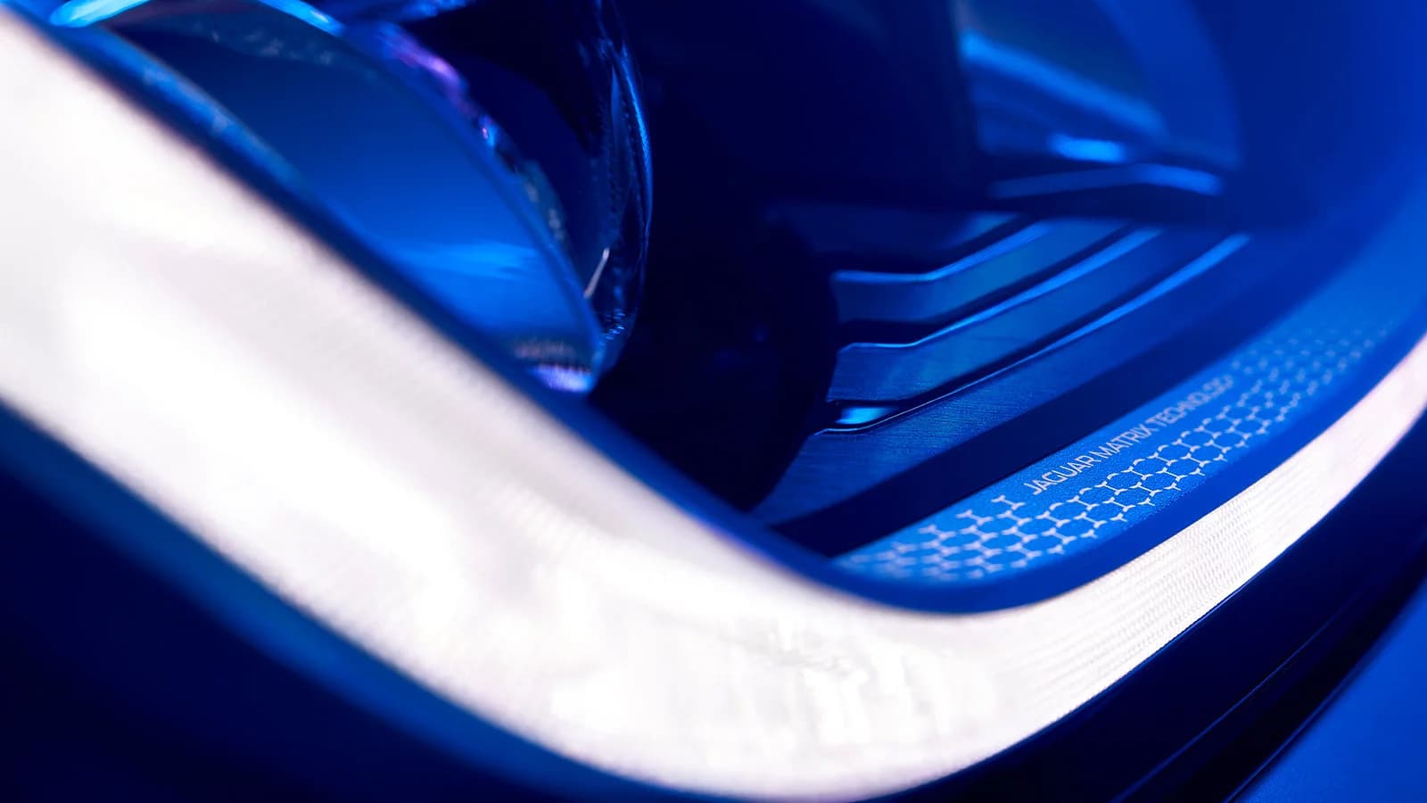2025 Jaguar XE R-Dynamic Black — photo 9