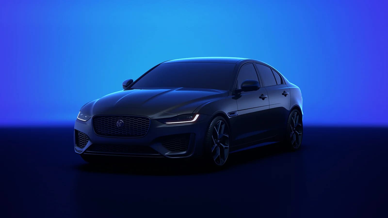 2025 Jaguar XE R-Dynamic Black — photo 2