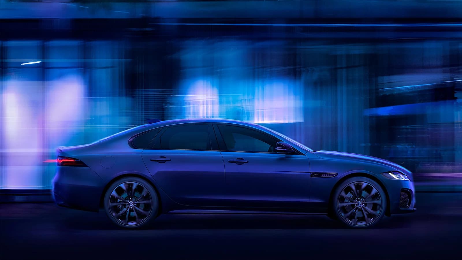 2025 Jaguar XF R-Dyanamic Black — photo 8