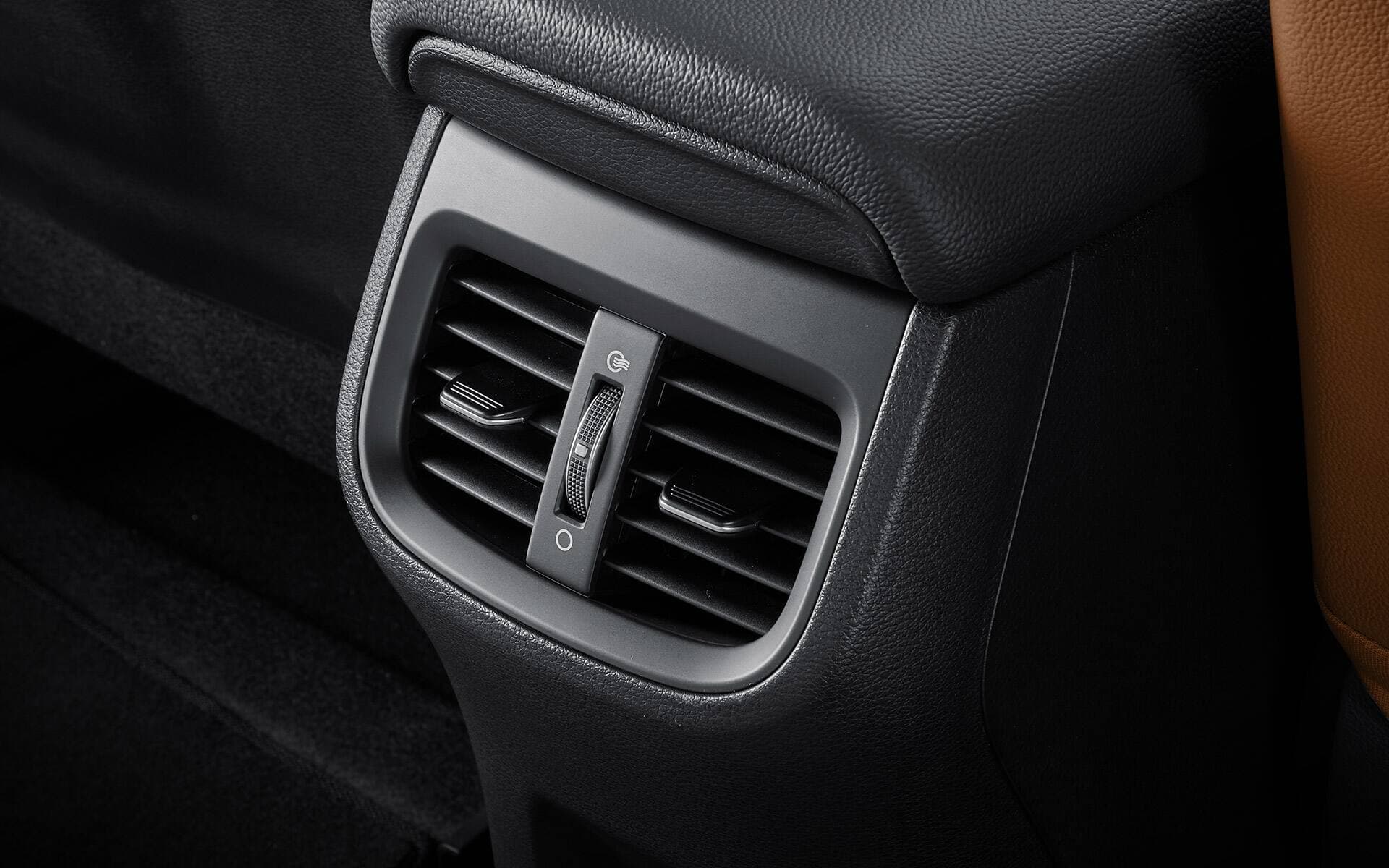 2025 Kia Cerato GT-Line — photo 13