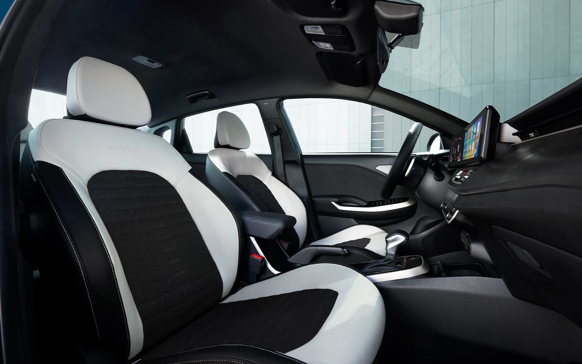 Vehicle gallery image 10