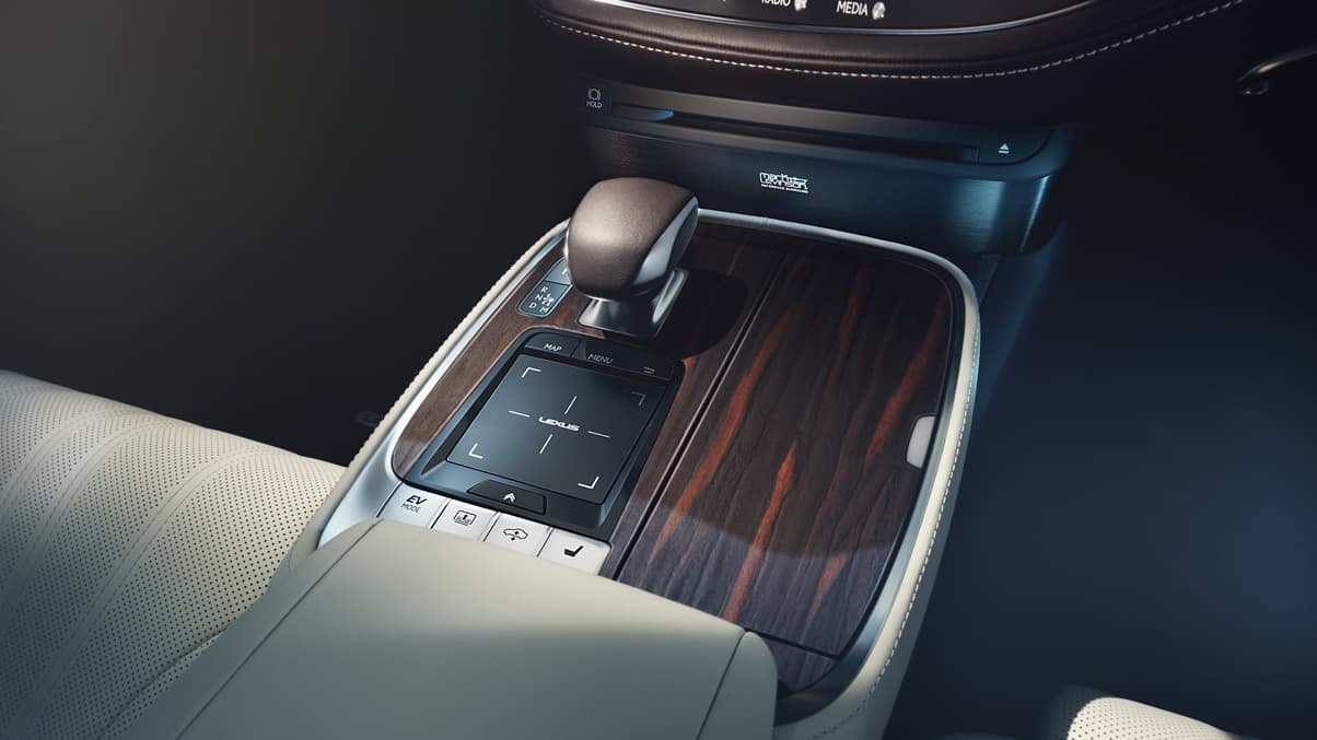 Vehicle gallery image 18