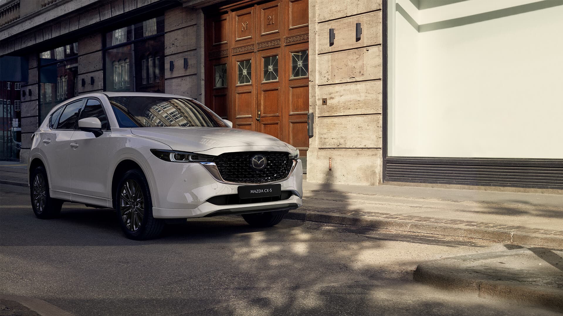 Vehicle gallery image 3