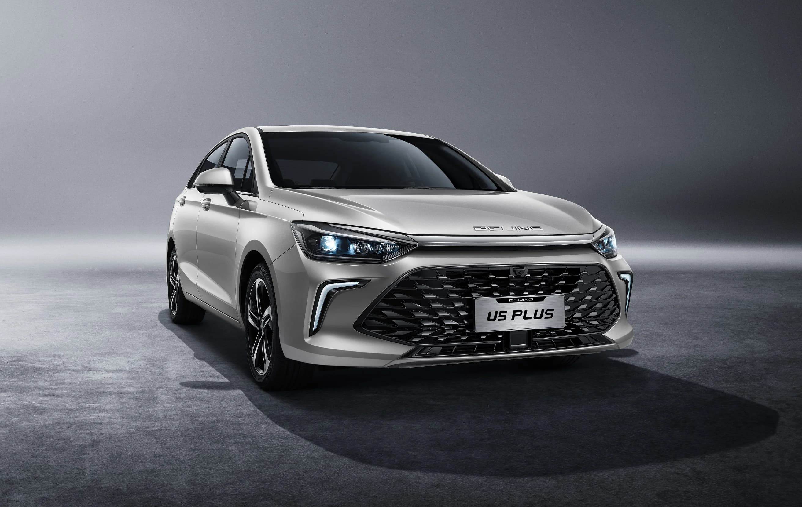 Vehicle gallery image 1