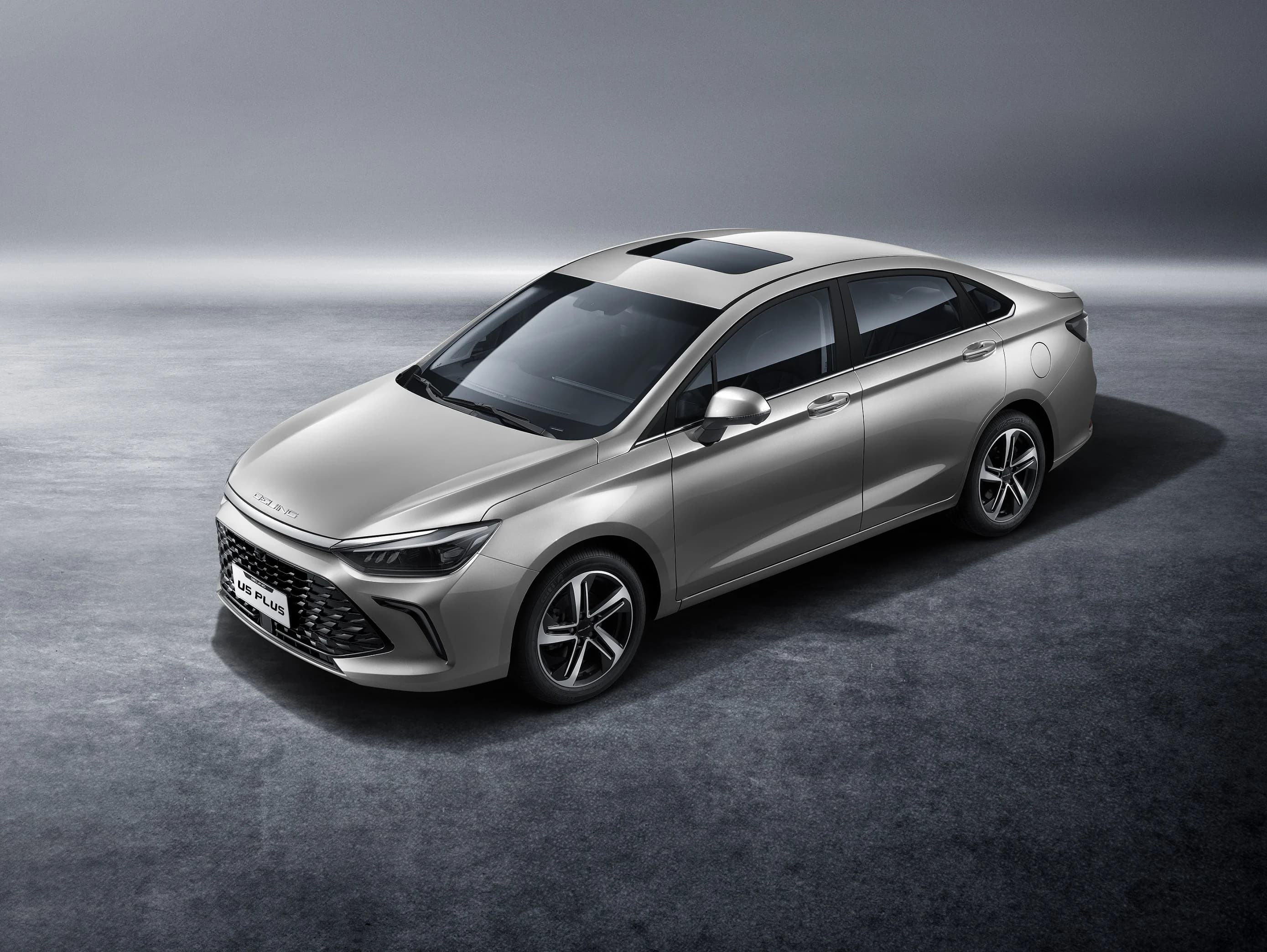 Vehicle gallery image 5