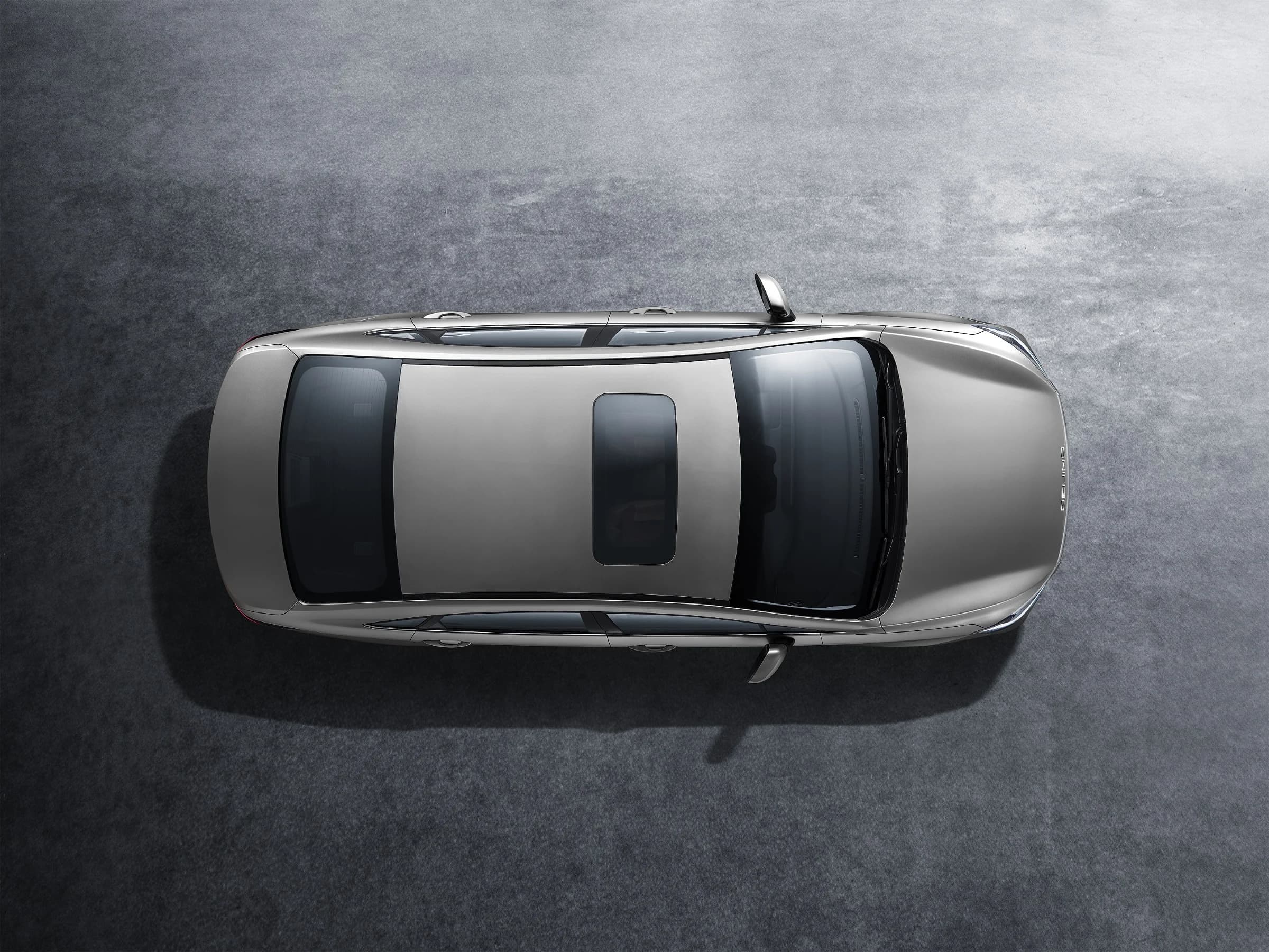 Vehicle gallery image 2