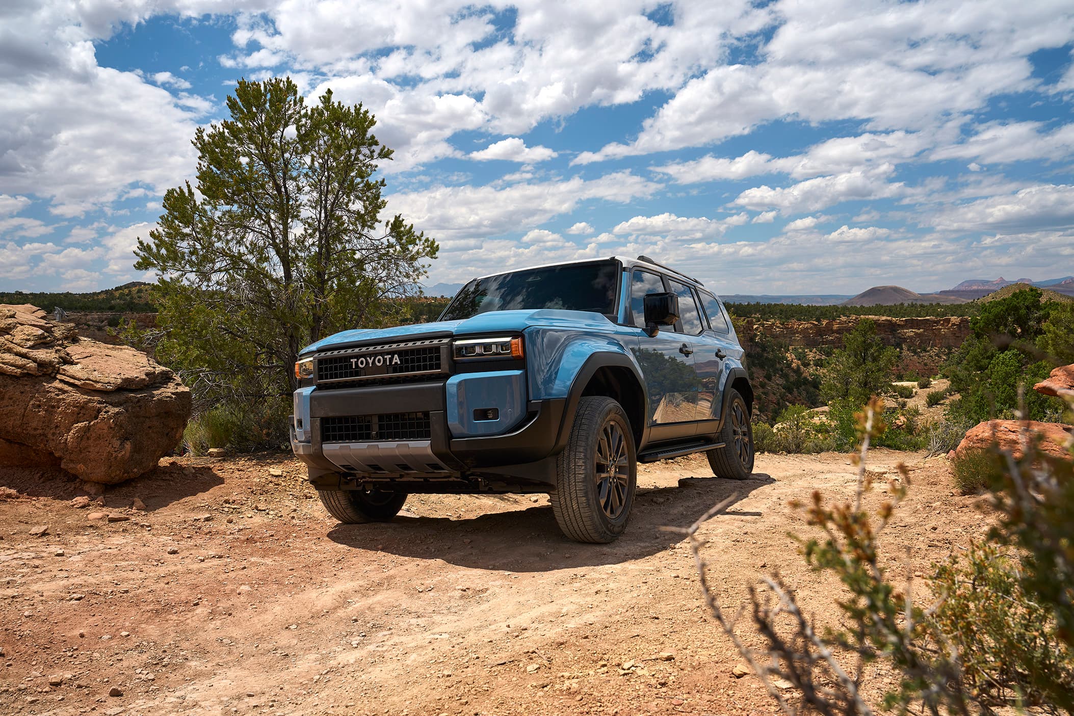 Land Cruiser exterior