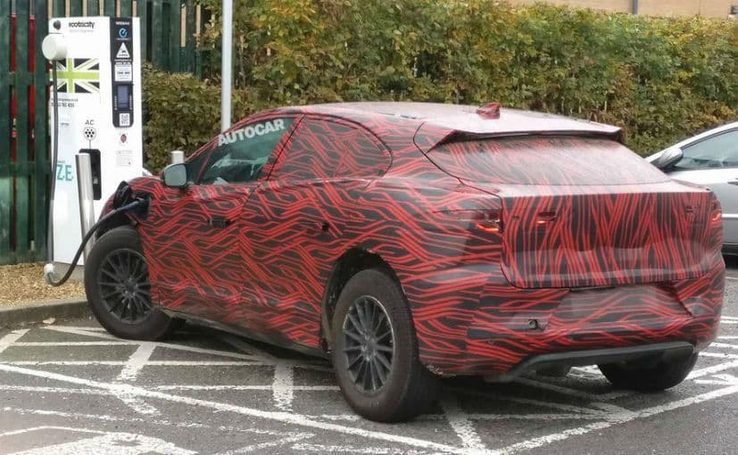 Test Mule Of Jaguar I-Pace Spotted In The UK: cover image