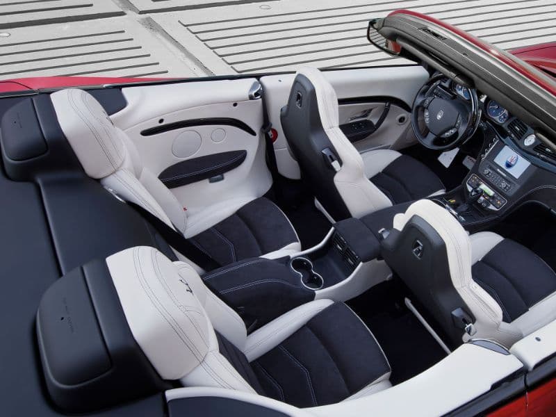 Vehicle gallery image 3