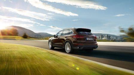 2020 Porsche Cayenne Base — photo 2