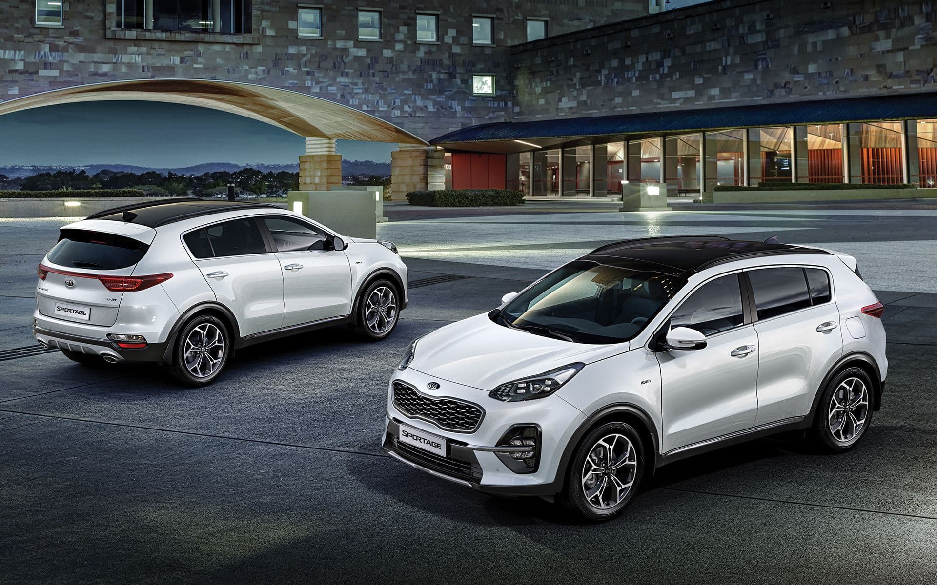 2021 Kia Sportage 1.6L LX (FWD) — photo 2