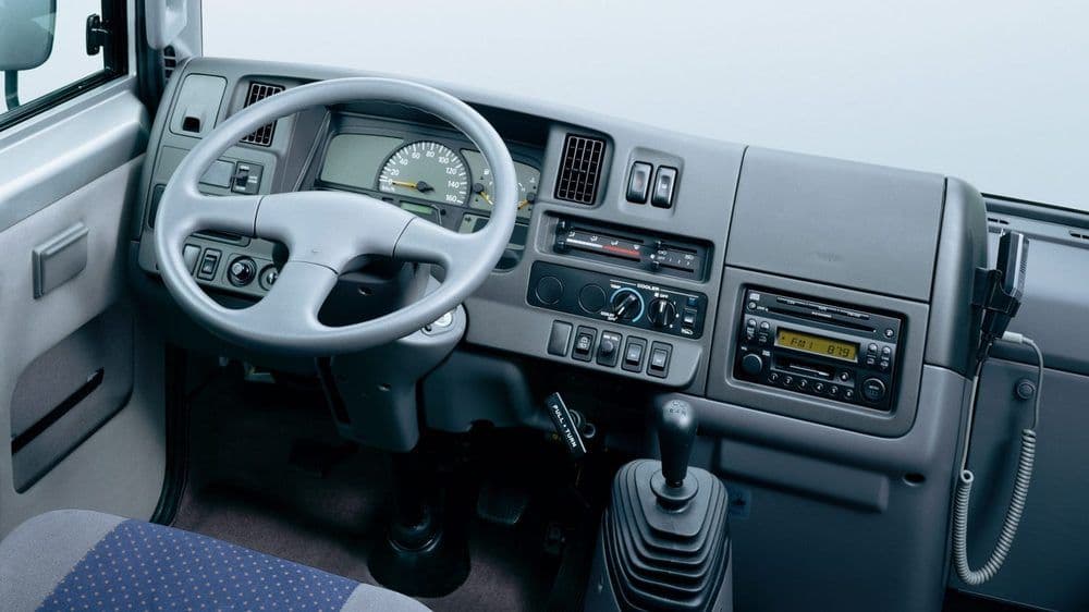 2021 Nissan Civilian 4.5L 22-Seater — photo 3
