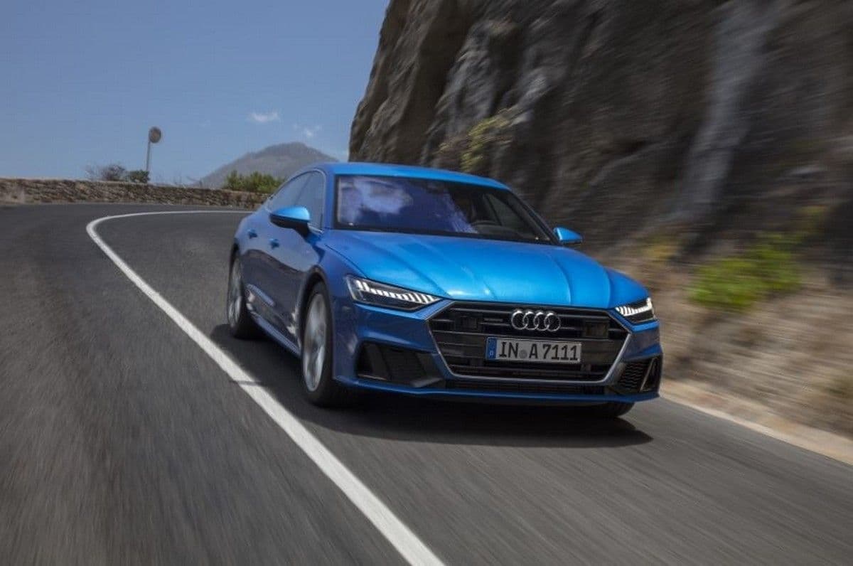 2022 Audi A7 Sportback 45 TFSI quattro (245 HP) — photo 23