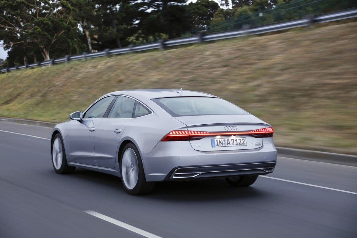 2022 Audi A7 Sportback 45 TFSI quattro (245 HP) — photo 3