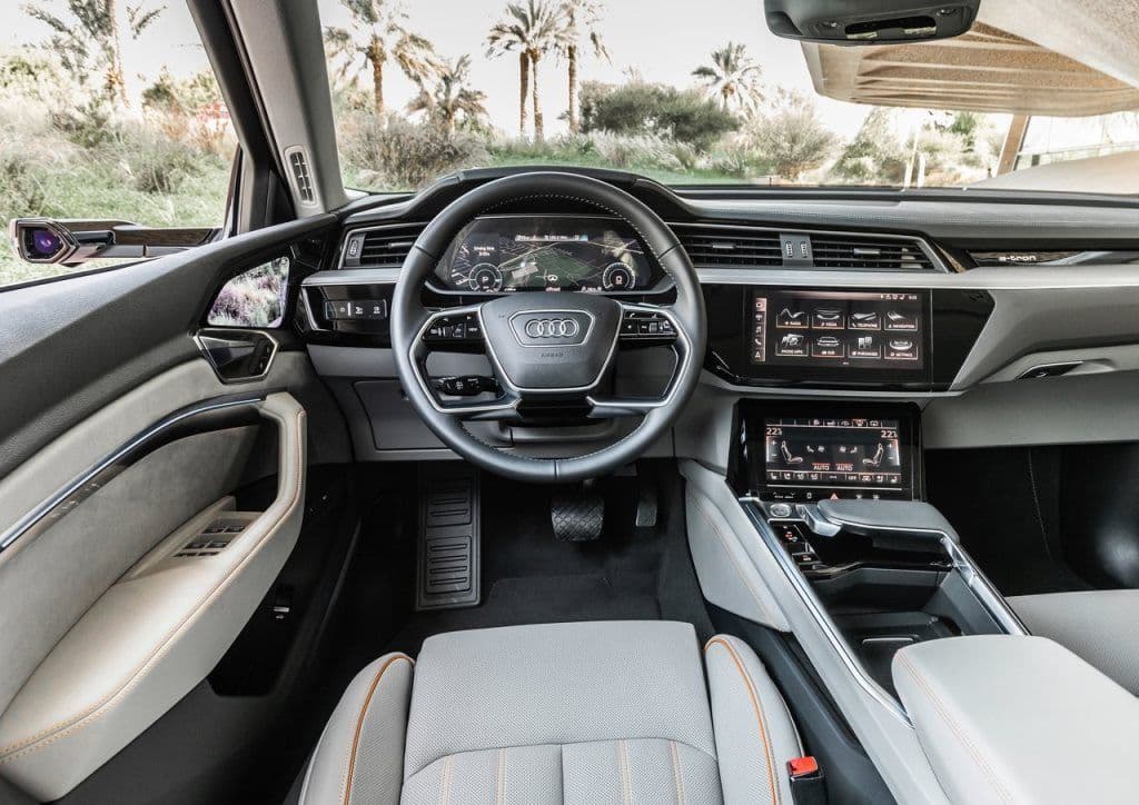 2022 Audi E-Tron 95 kWh Quattro — photo 26