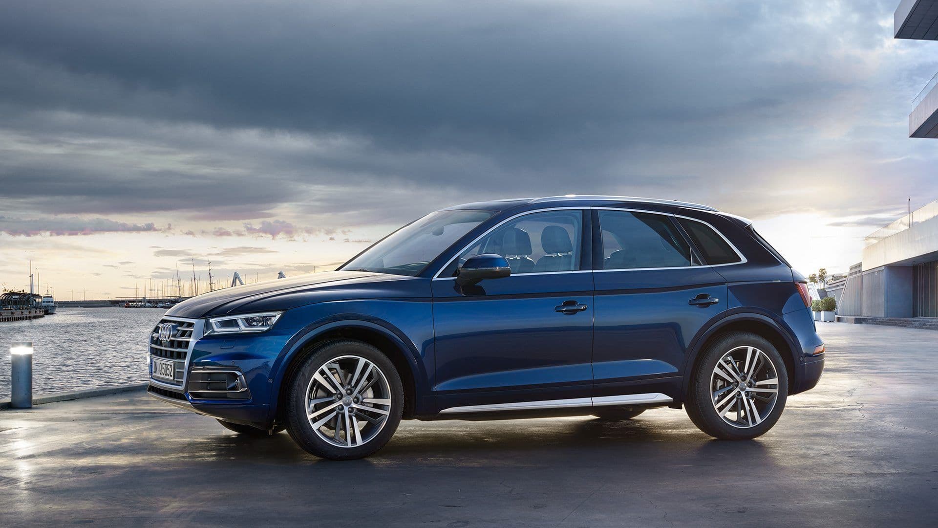 Vehicle gallery image 13