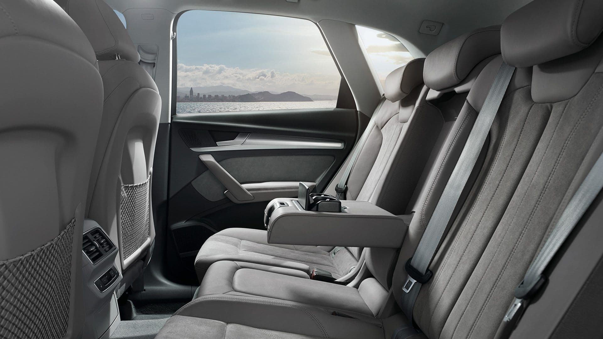 Vehicle gallery image 15