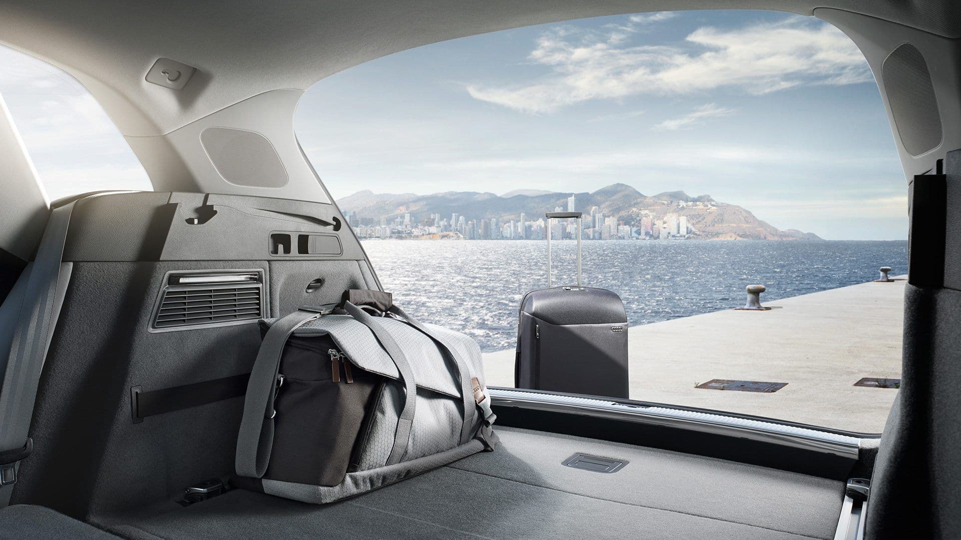 Vehicle gallery image 16