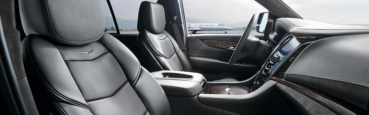 2022 Cadillac Escalade 6.2L Luxury — photo 3