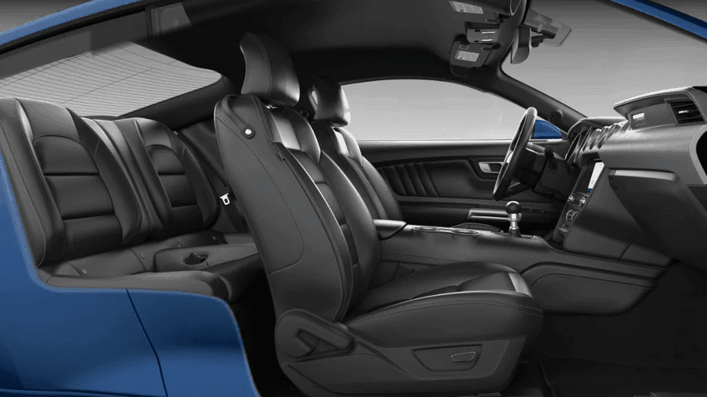 2022 Ford Mustang 2.3L EcoBoost Fastback Premium — photo 17