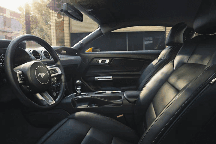 2022 Ford Mustang 2.3L EcoBoost Fastback Premium — photo 5