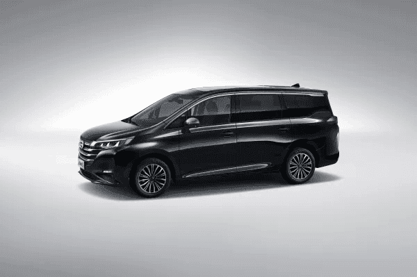 Vehicle gallery image 9