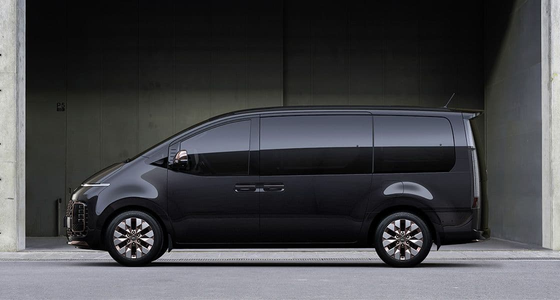 2022 Hyundai Staria 3.5L Van (3 Seater) — photo 7