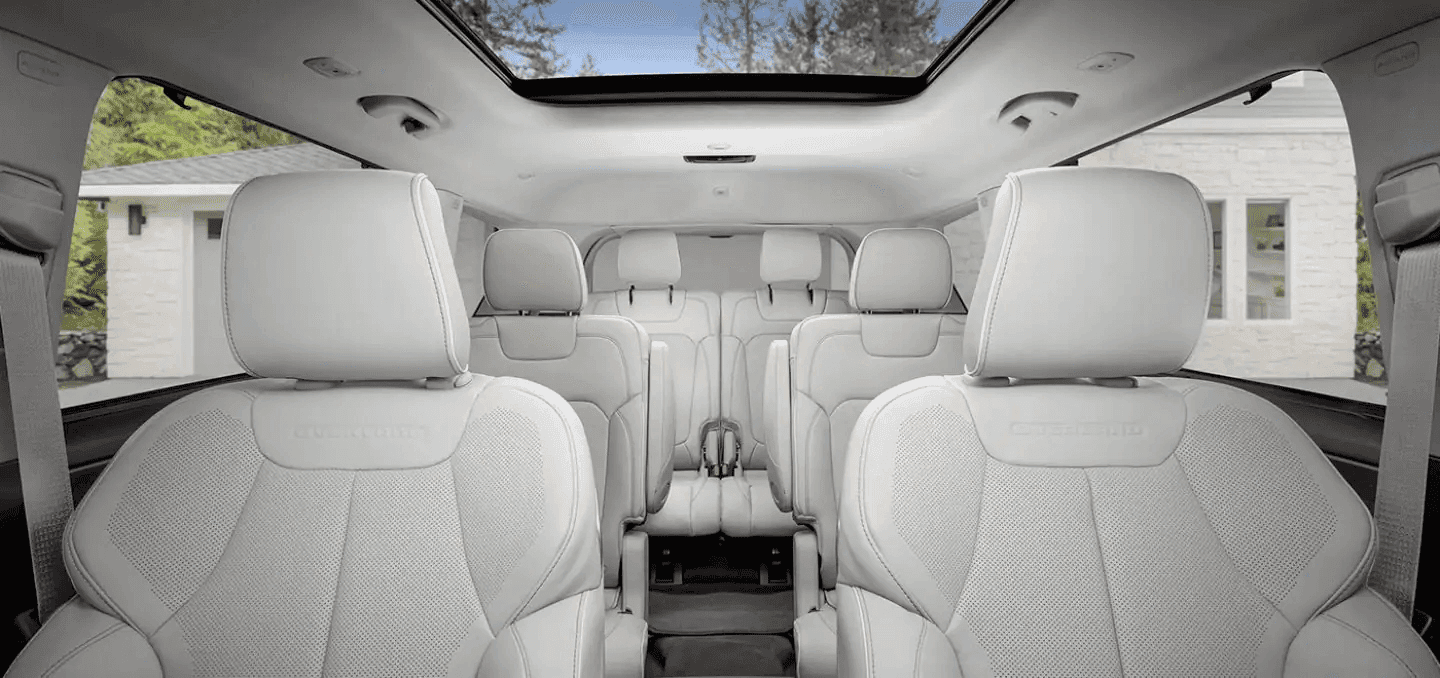 2022 Jeep Grand Cherokee L 3.6L Laredo 4x2 — photo 19