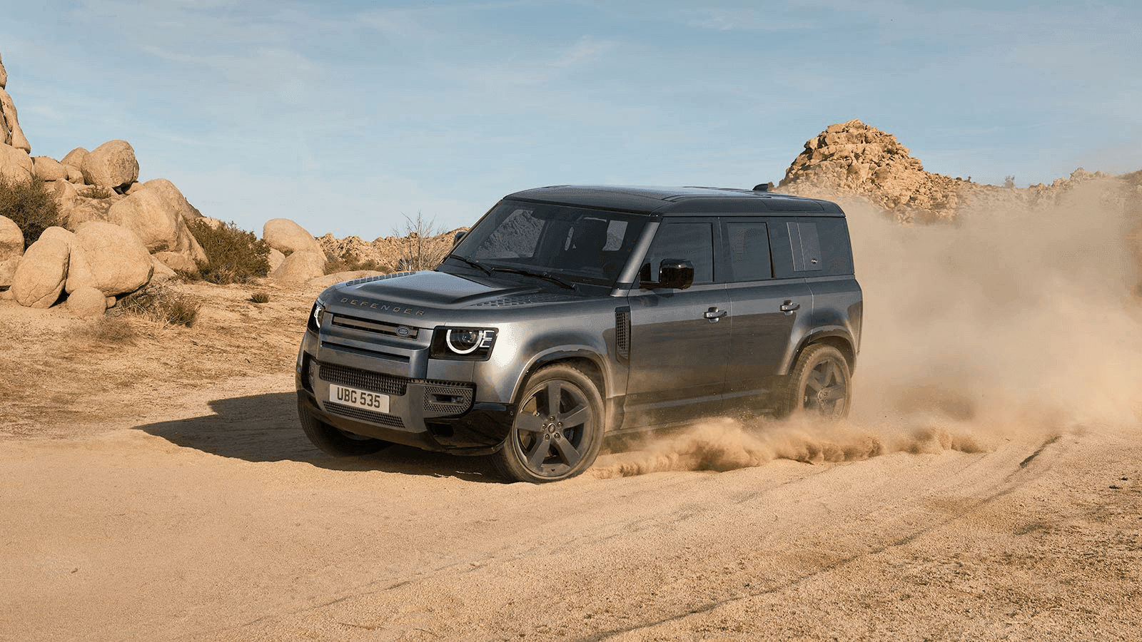 2022 Land Rover Defender 90 SE Base (P300) — photo 3