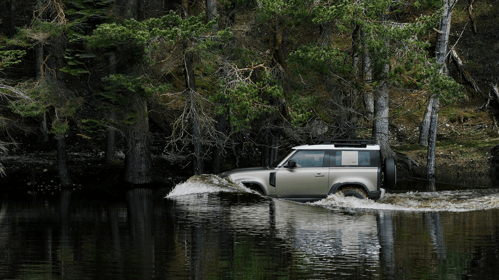 2022 Land Rover Defender 90 SE Base (P300) — photo 6