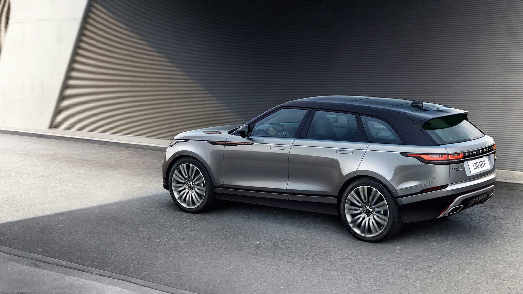 Vehicle gallery image 15