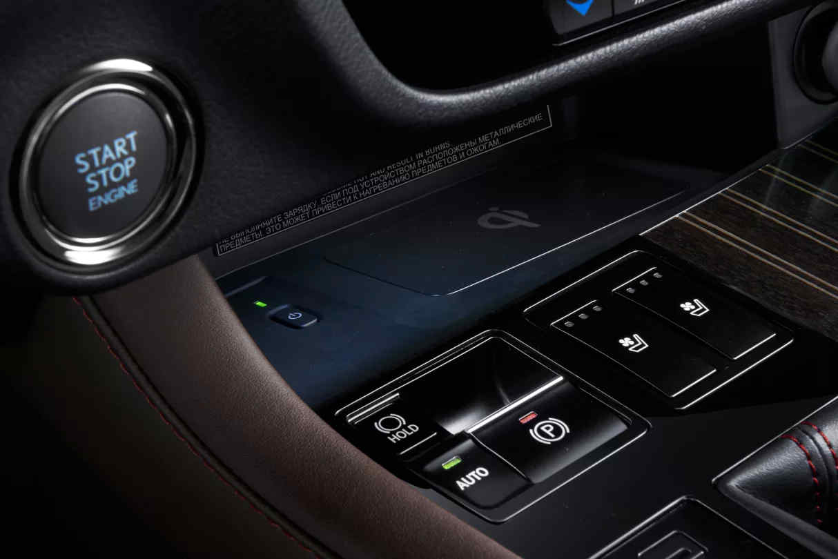 2022 Lexus RX 450h Premier — photo 4