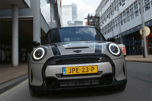 2022 Mini Hatch 3-Door Cooper — photo 19