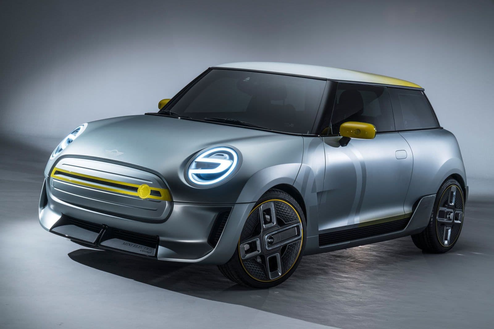 2022 Mini SE EV 135KW ALL4 (181 HP) — photo 8