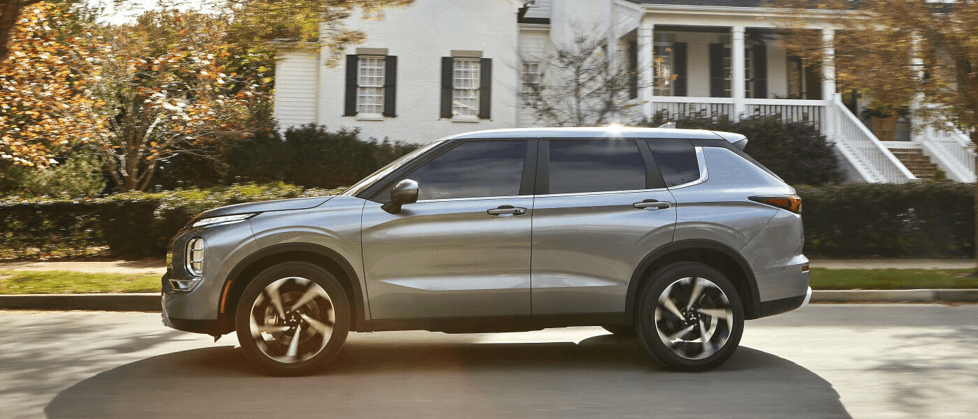 2022 Mitsubishi Outlander 3.0L GLS (7-Seater) High — photo 8