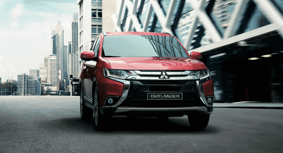 2022 Mitsubishi Outlander 3.0L GLS (7-Seater) High — photo 2